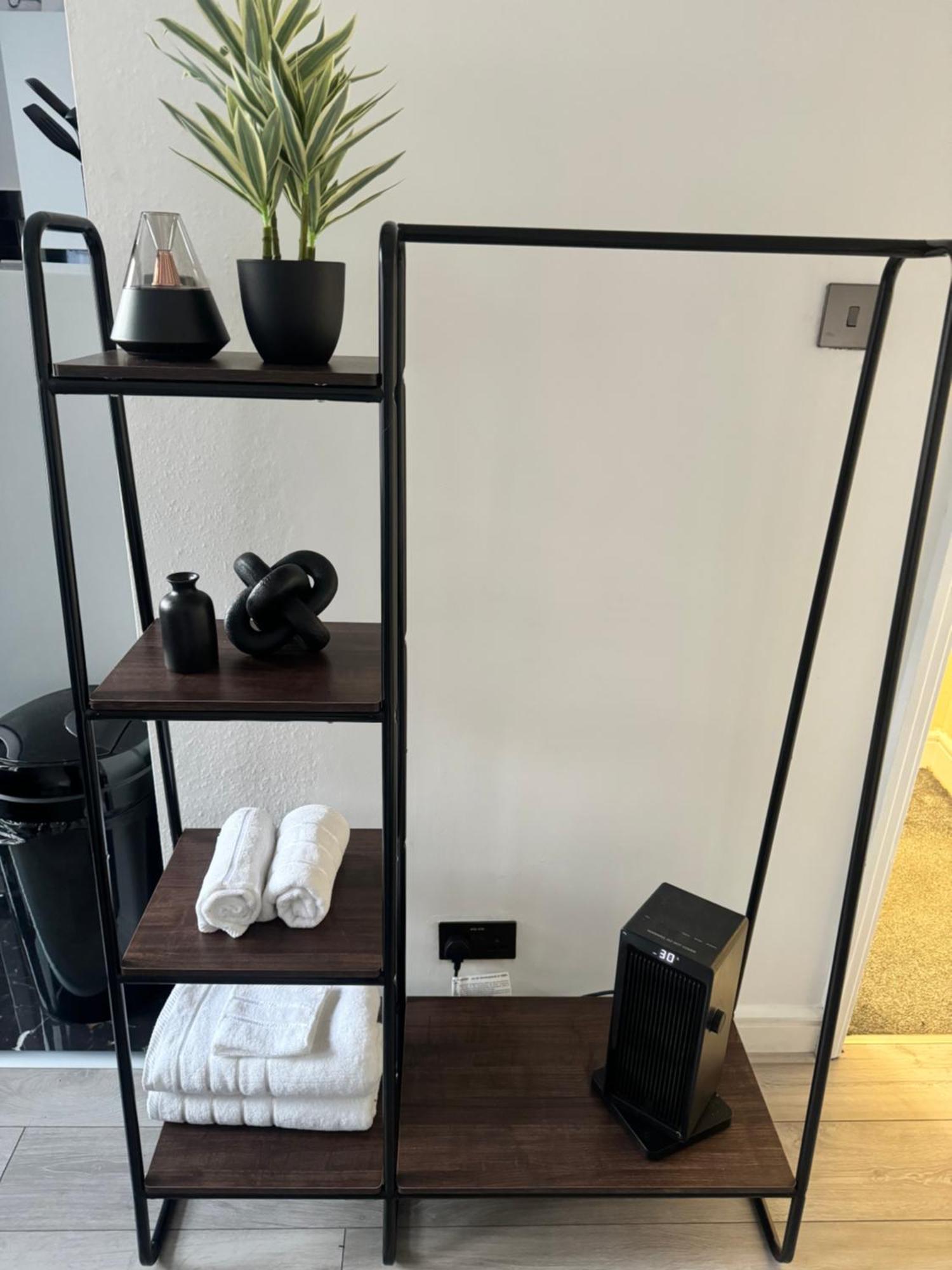 Kingston Studio, Ideal For Professionals Relocators And Leisure Stays, Near Kingston Station And Shopping Centre キングストン・アポン・テムズ エクステリア 写真